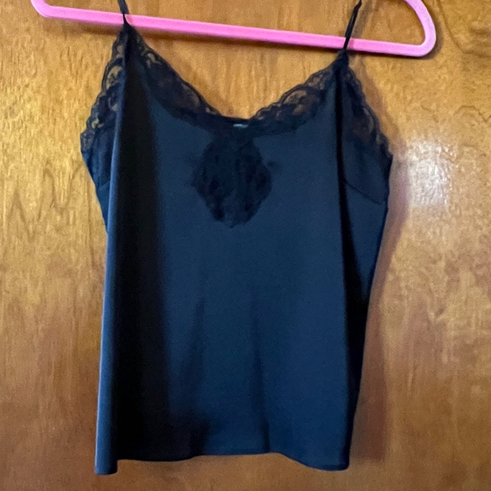 Guess top